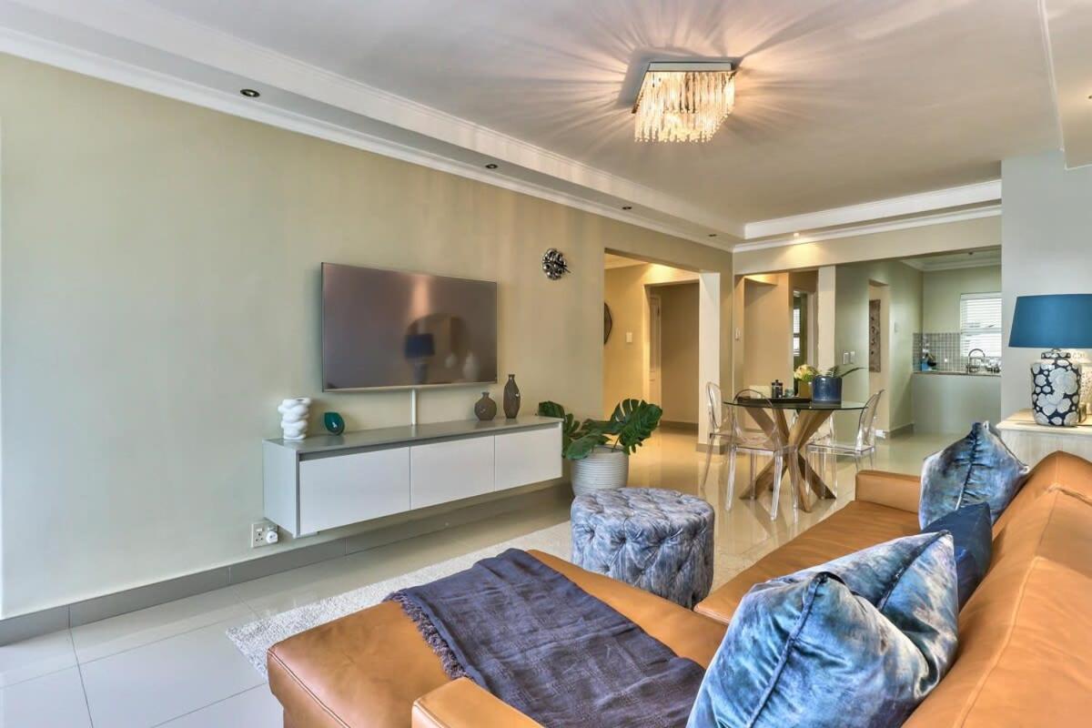 New Cumberland 212 By Ctha Apartment Cape Town